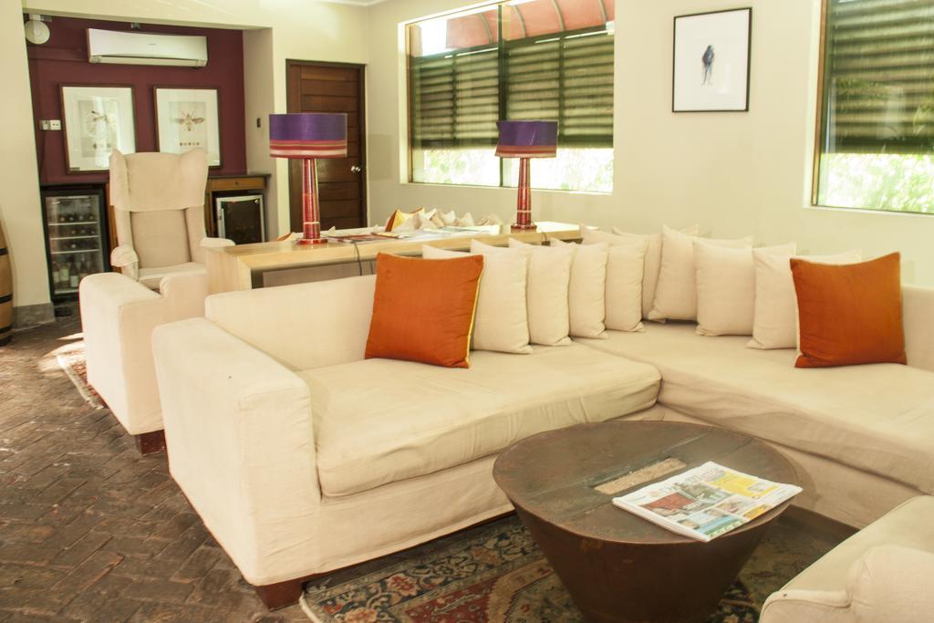 Colombo Court Hotel & Spa Eksteriør billede